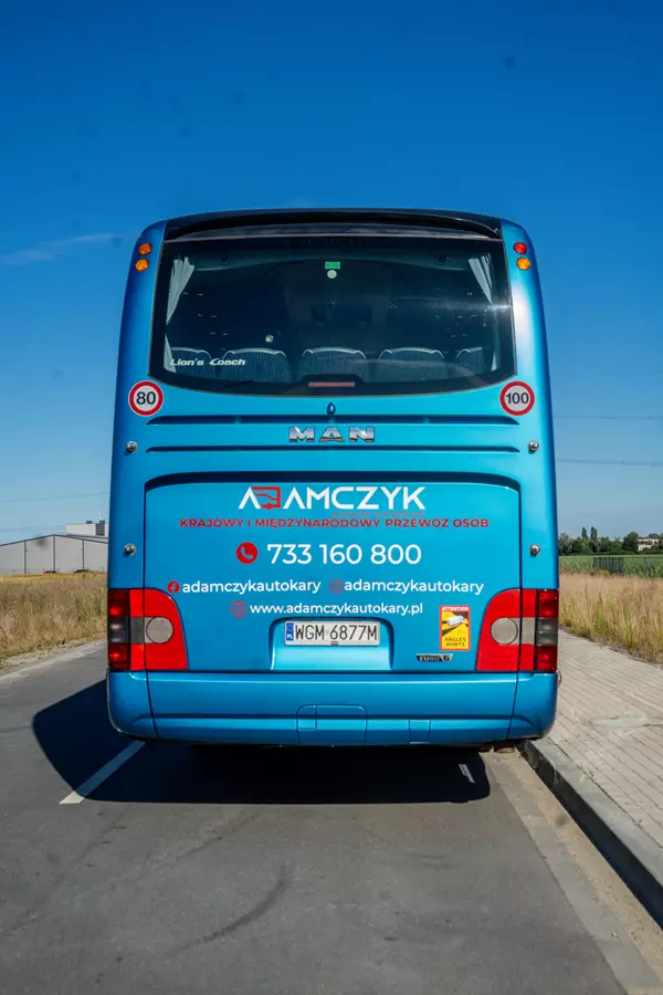 Autokary dla firm – wynajem na szkolenia i wyjazdy integracyjne
